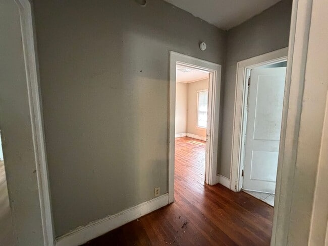 Building Photo - 6111 Lexington-