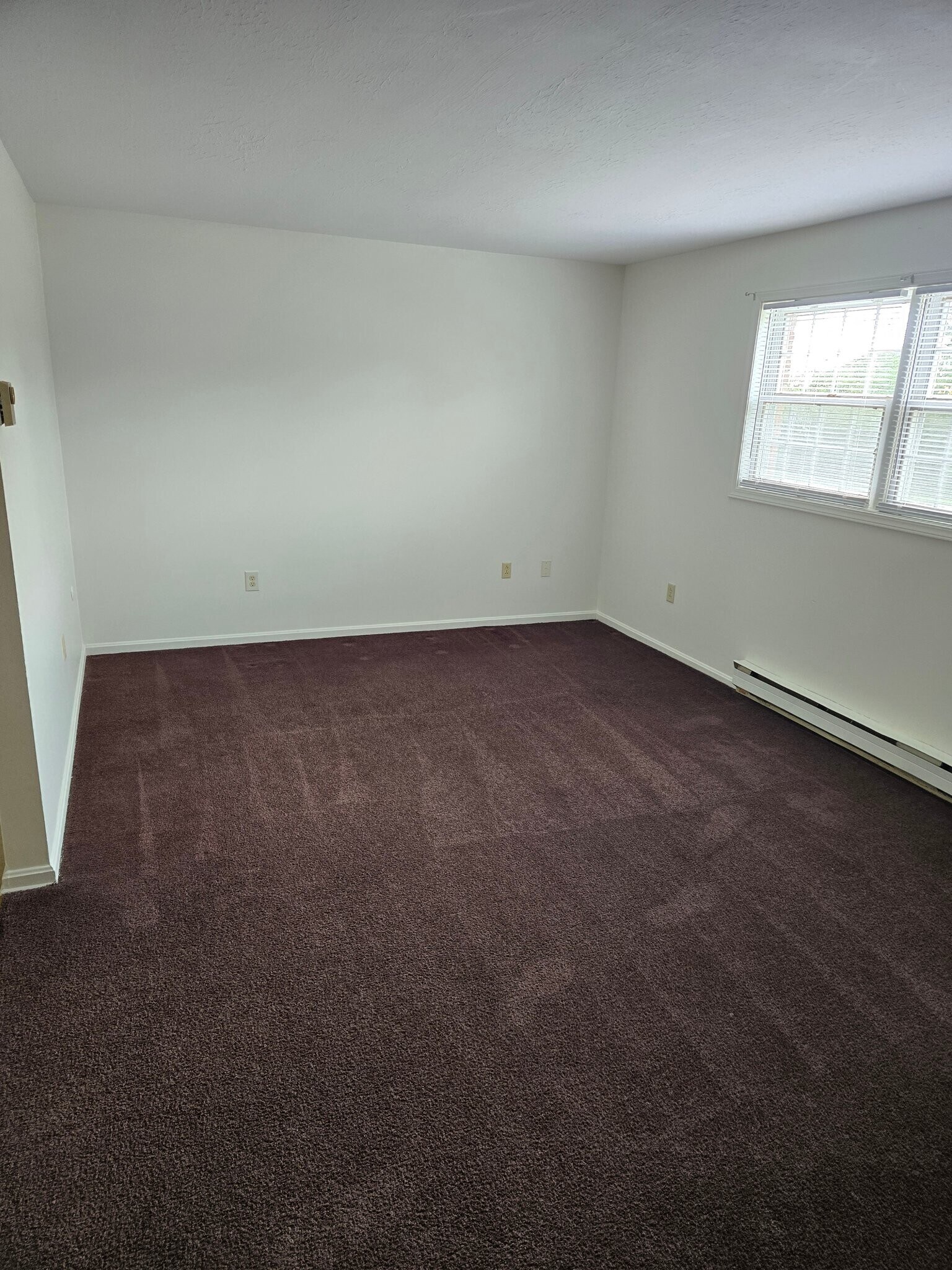 Building Photo - 1341 E Highland Ave