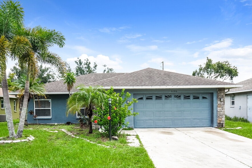 Primary Photo - 5146 Old Ashwood Dr