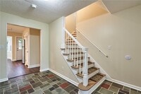Building Photo - 2635 Martin Rd