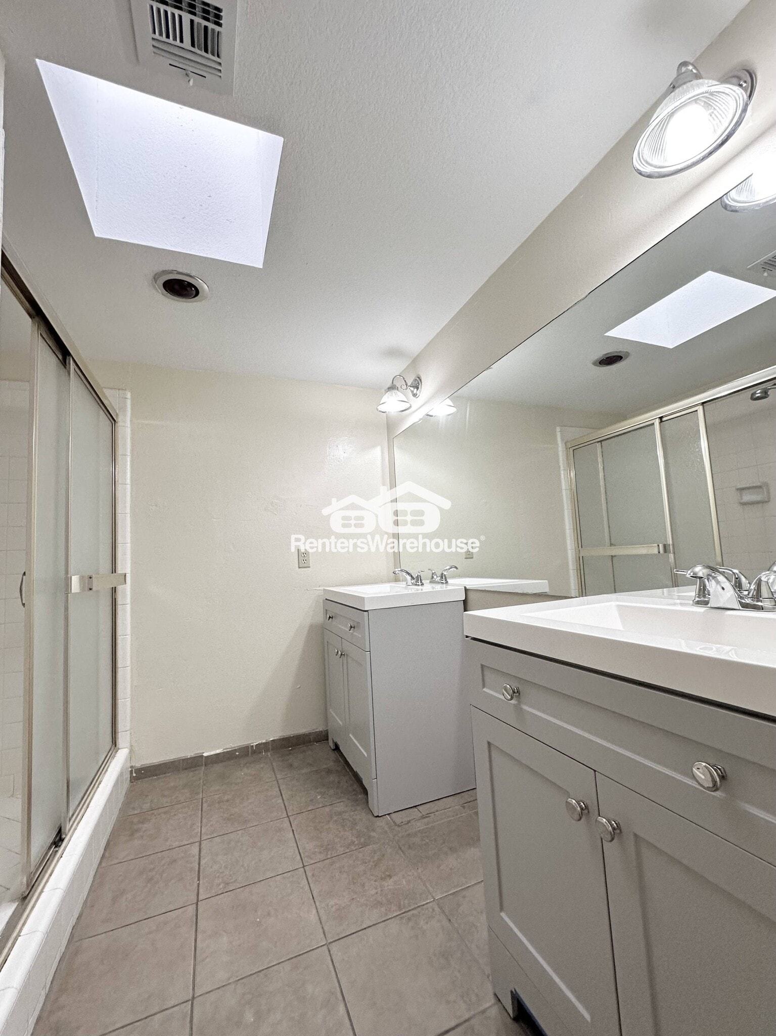 Building Photo - 9279 N 47th Dr