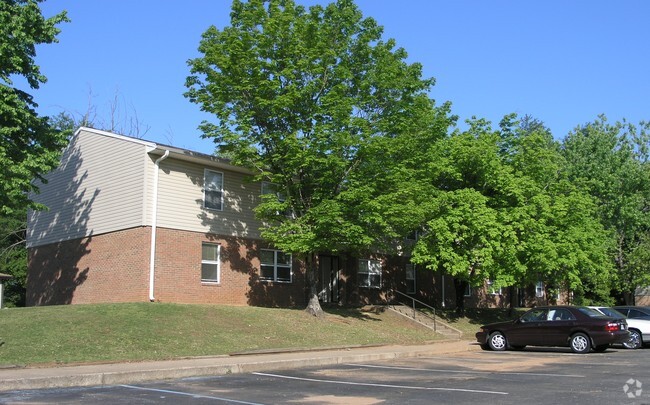 Building Photo - Belle Meade Apartments