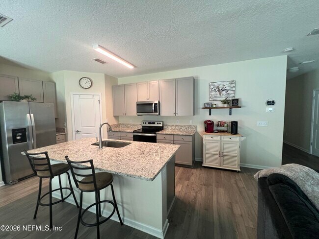 Building Photo - 5030 Big Pine Dr