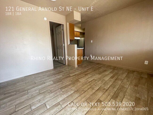 Building Photo - 1st Month Rent Free! Lovely 1 Bedroom, 1 B...
