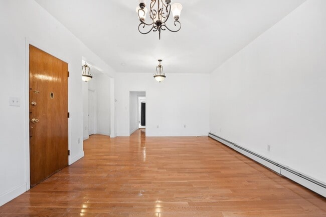 Building Photo - 1433 43rd St