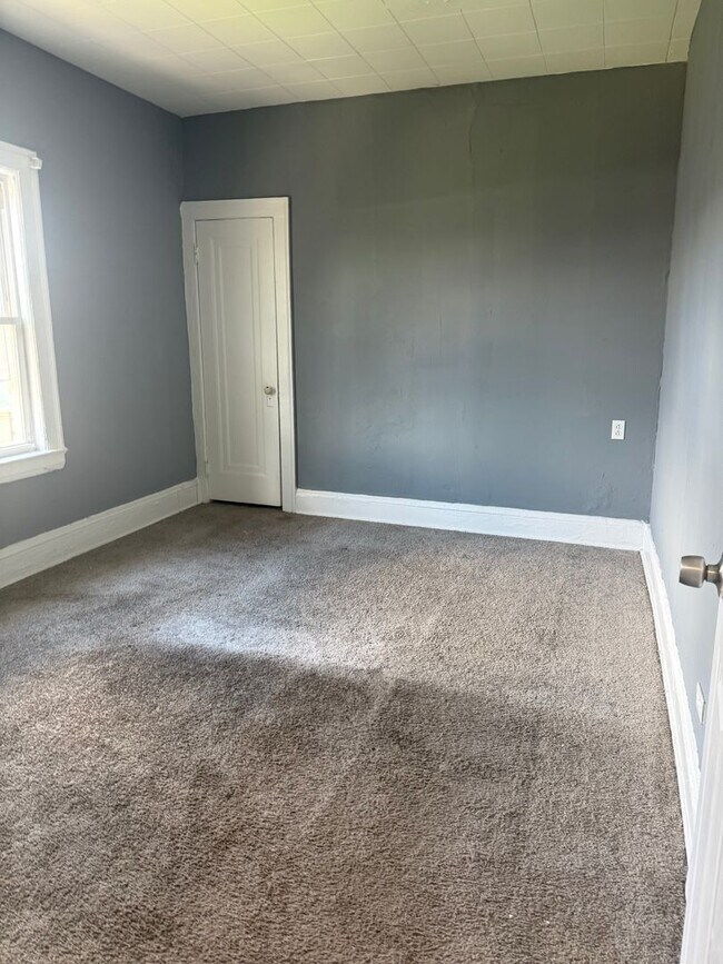 Building Photo - 12506 Union Ave