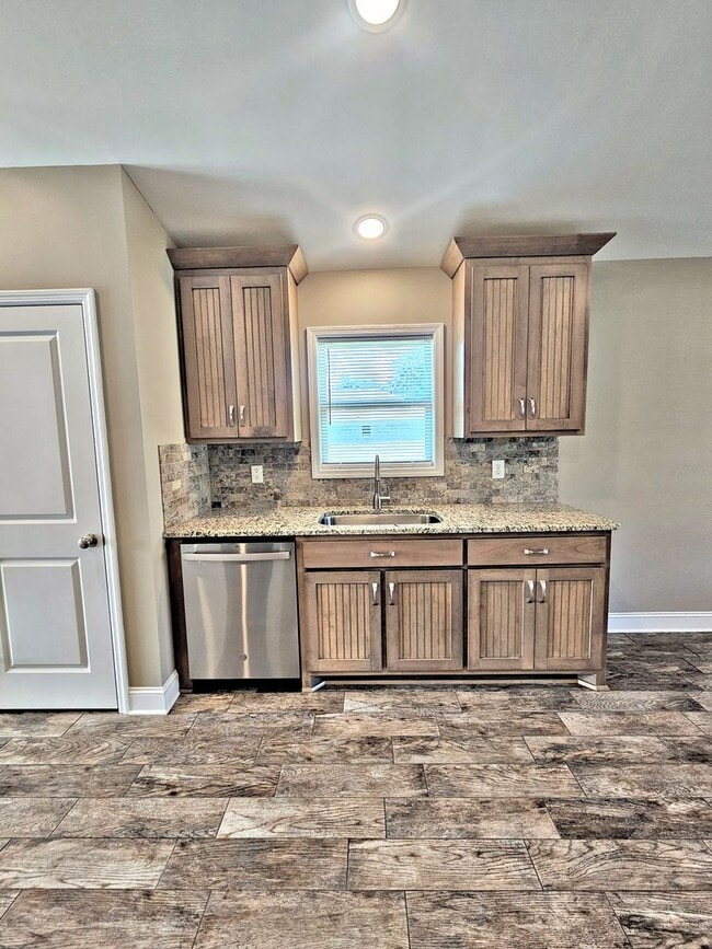 Building Photo - 717 Iron Wood Dr