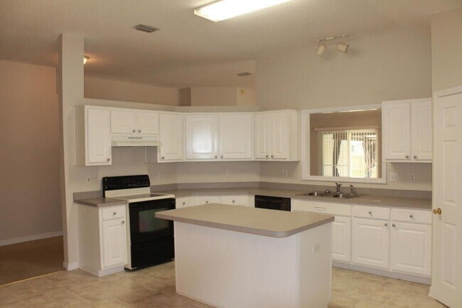 Building Photo - 1606 Trent St