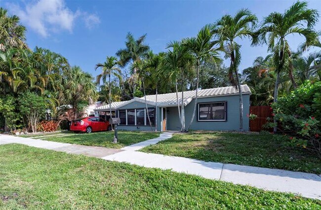 Building Photo - 917 SW 18th Ct