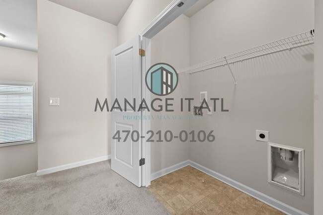 Building Photo - Elegant 4 bedroom townhome in Duluth!