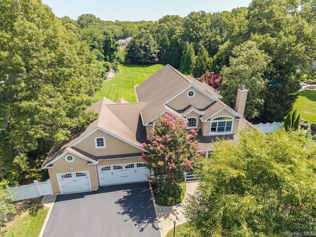 Building Photo - 12 Glenridge Ln