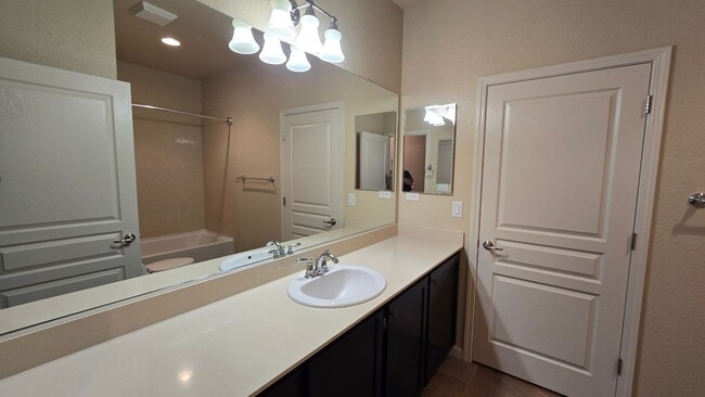 Building Photo - Single Story Del Webb Home!