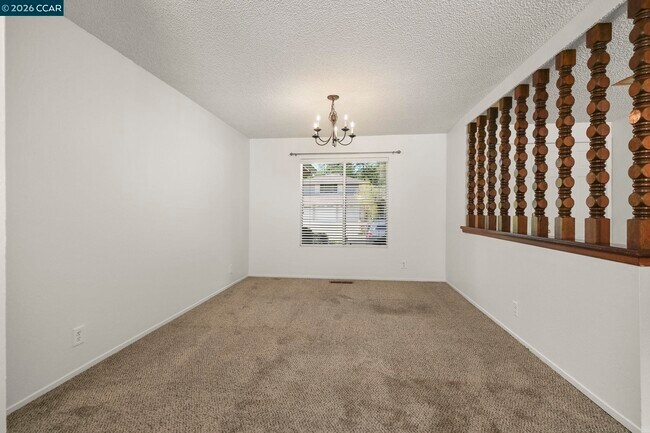 Building Photo - 340 Borica Dr