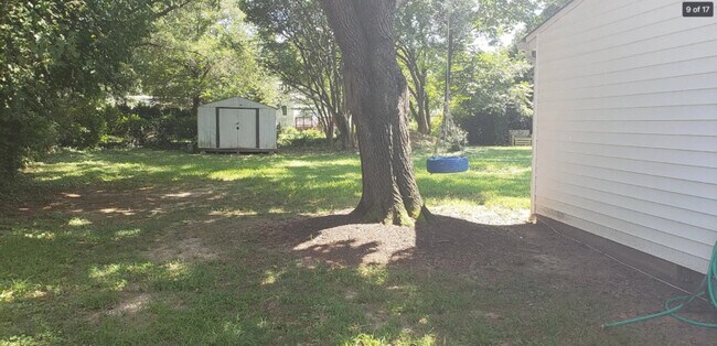 Building Photo - 3803 Larry St