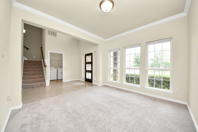 Building Photo - 30243 Twisting Springs Dr