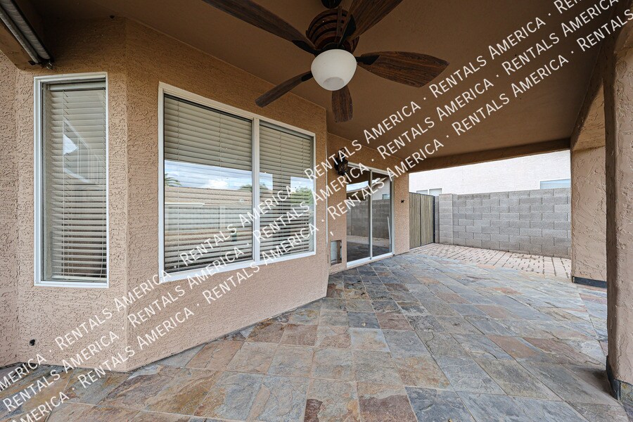 Building Photo - 2292 E Remington Pl