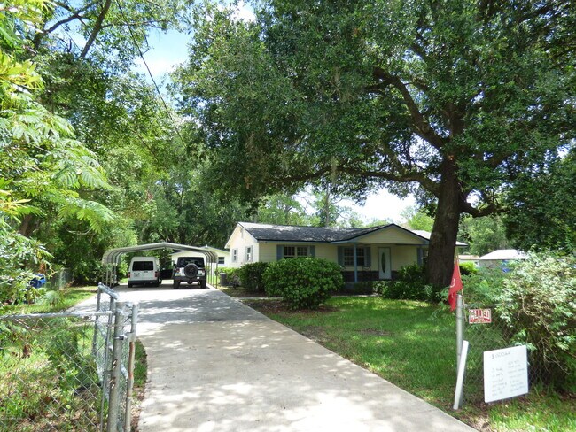 Building Photo - 13203 Yellow Bluff Rd