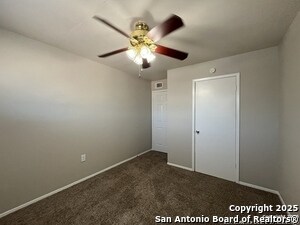 Building Photo - 2802 Lasses Blvd