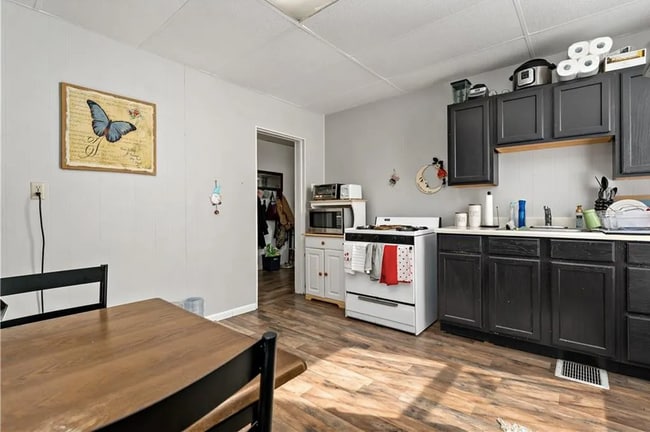 Building Photo - 3101 Kennett Sq