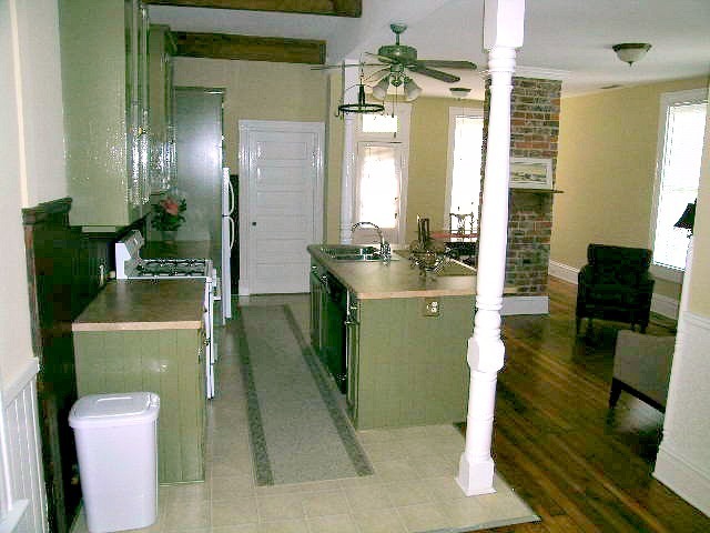 Building Photo - PINE416