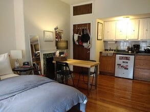 Building Photo - NO FEE!! GREAT DEAL IN PRIME LOCATION!!!  KENMORE STUDIO WITH DISHWASHER AVAILABLE 9/1
