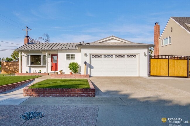 Primary Photo - Stylish San Jose Home and Private Yard