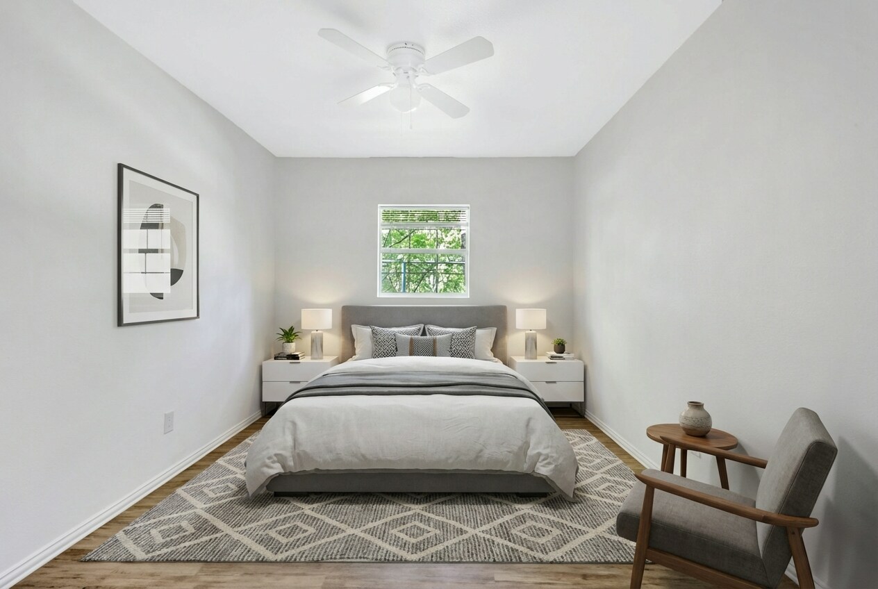 Building Photo - 901 Bessie St