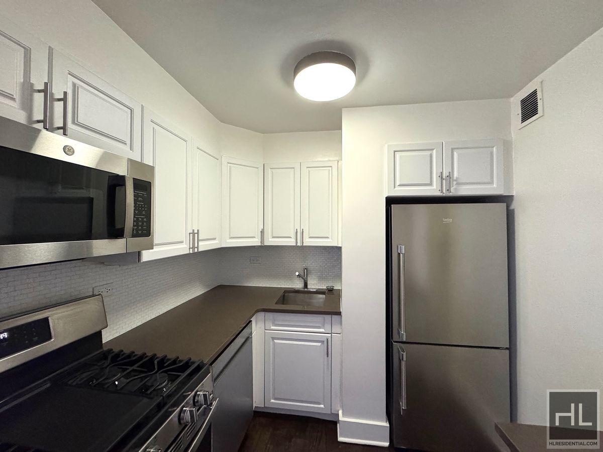 Building Photo - EAST 63 STREET