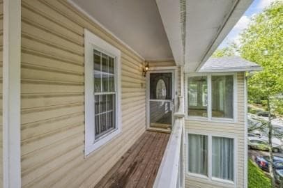 Building Photo - 1709 Augusta Dr