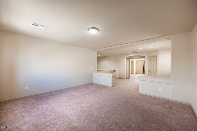 Building Photo - 9863 S Russian Hill St