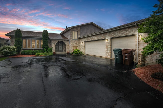 Primary Photo - 19018 Nightingale Ln