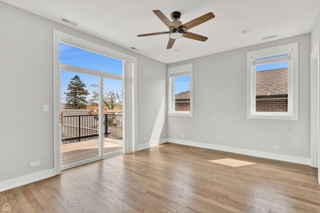 Building Photo - 2817 N 75th Ave