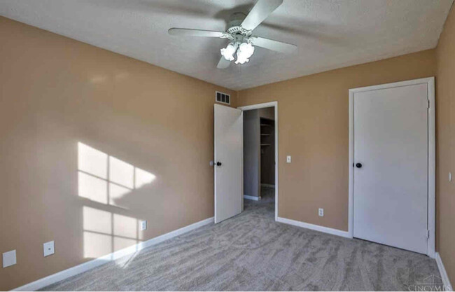 Building Photo - 4587 Timberline Ct
