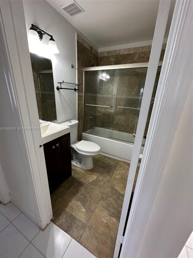 Building Photo - 1701 SW 83rd Terrace