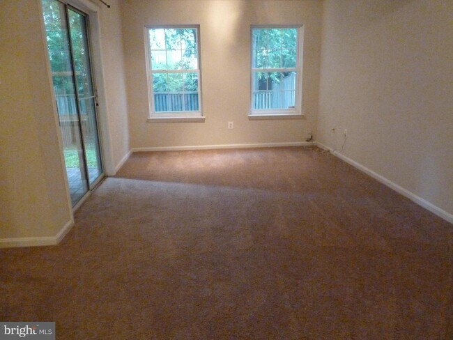 Building Photo - 231 Braxton Way