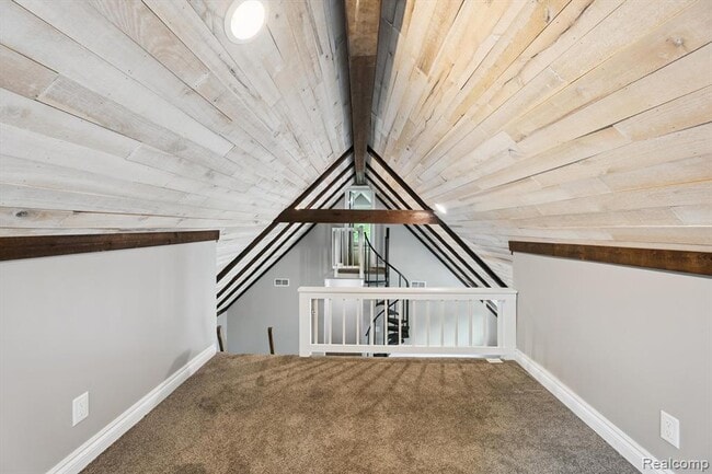 Building Photo - 9824 Hidden Acres