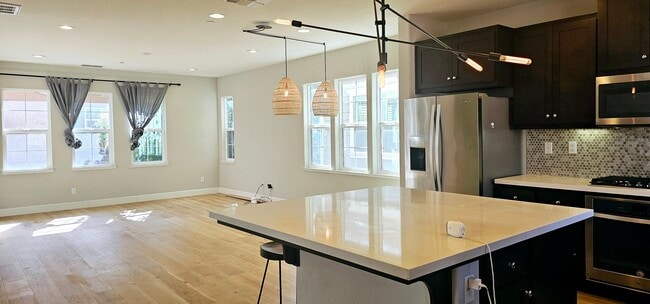 Building Photo - 3893 Fiano Cmn