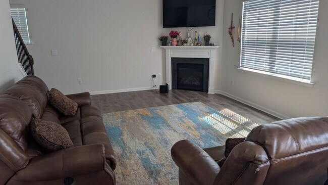Building Photo - 3599 Village Springs Dr