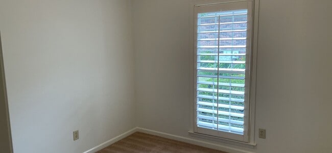 Building Photo - 1830 Young Farm Rd