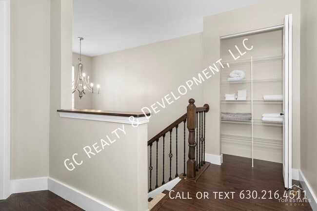 Building Photo - 927 Indigo Ct