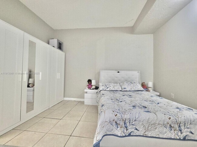 Building Photo - 15871 SW 86th Terrace