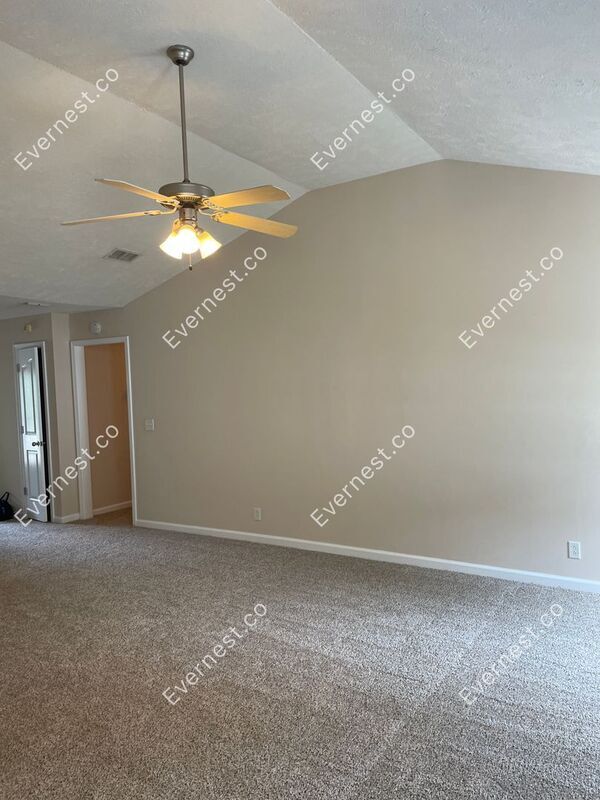 Building Photo - 3133 Sherborne Ct