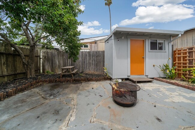 Building Photo - Charming Home In NE Richmond!