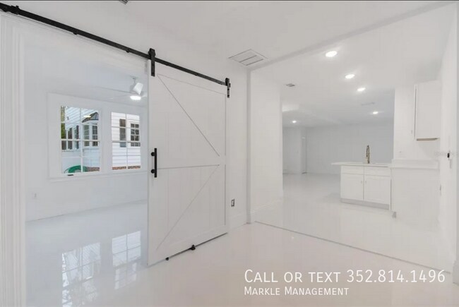 Building Photo - 5240 Alleman Dr