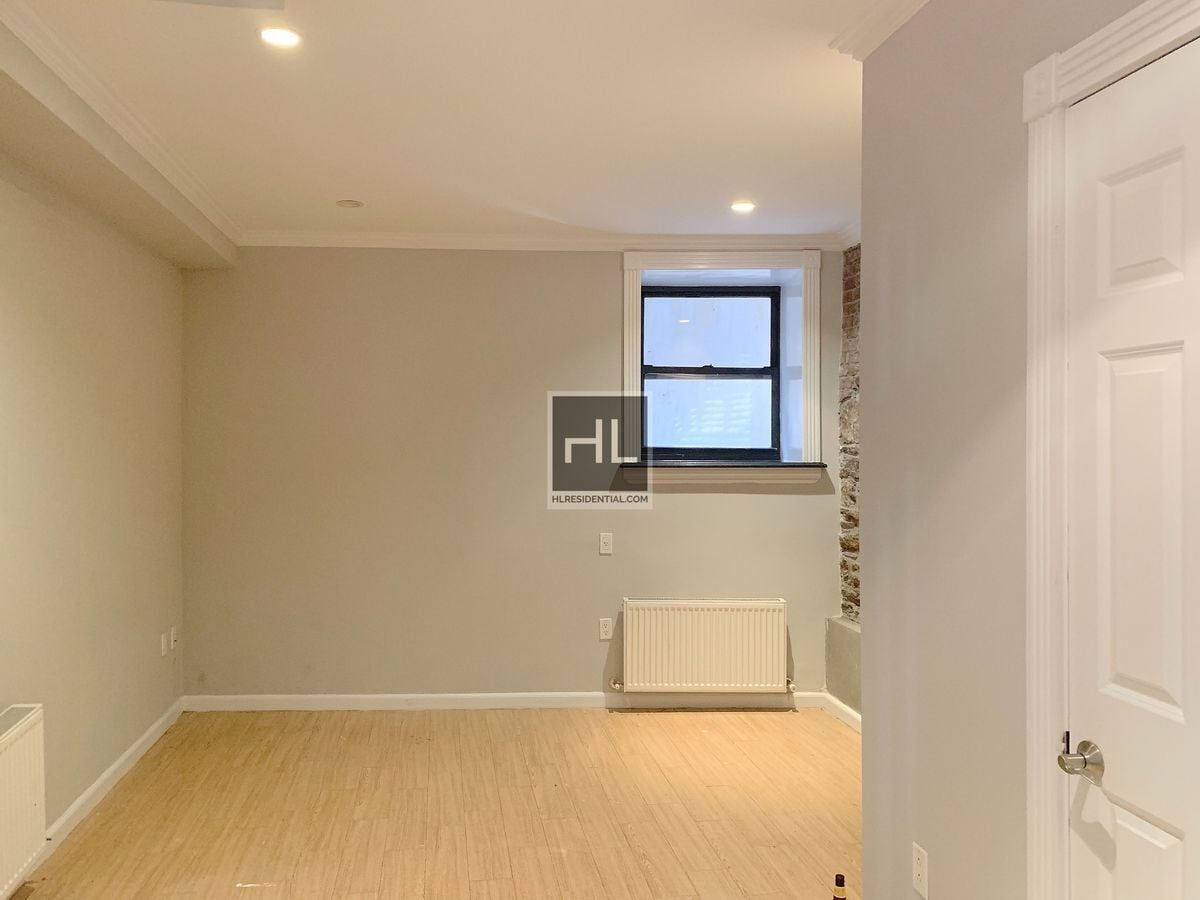 Building Photo - East 1st Street