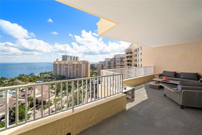 Building Photo - 781 Crandon Blvd