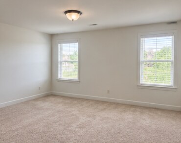 Building Photo - 4822 Genoa Dr