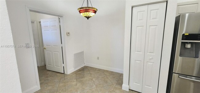 Building Photo - 7400 S Aragon Blvd