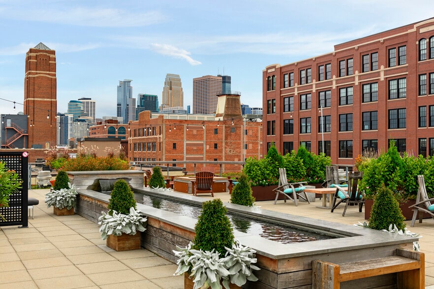 Building Photo - ElseWarehouse in the North Loop