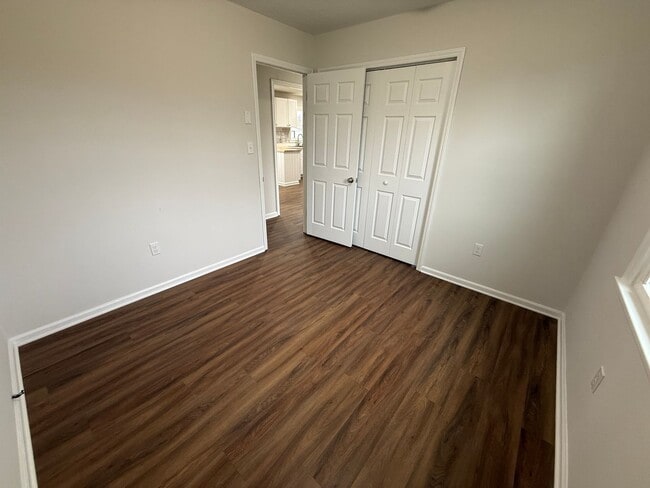 Building Photo - Dublin Brick home Three Bedroom, One Bathroom available Now